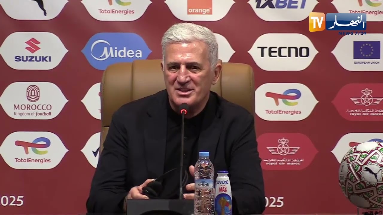 ندوة صحفية لمدرب المنتخب الوطني فلاديمير بيتكوفيتش عقب الإقصاء أمام نيجيريا