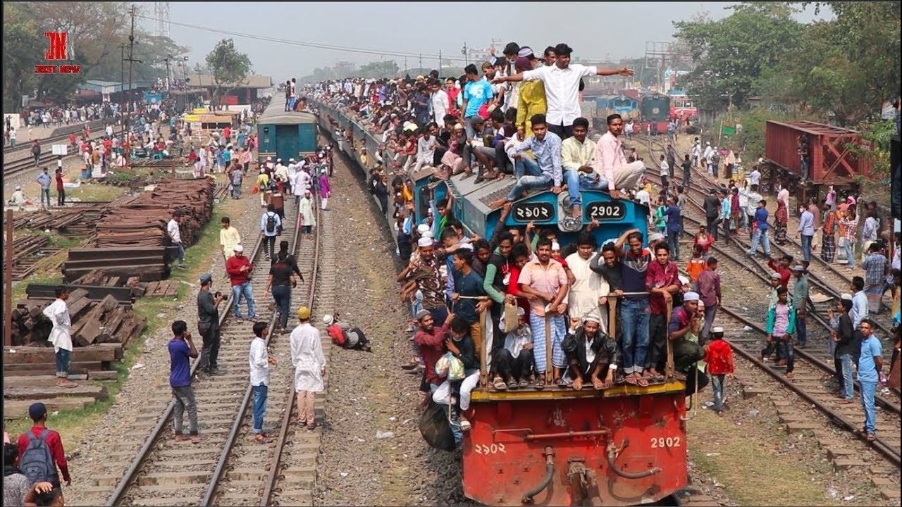 World Most Dangerous Train | Trains from Biswa Ijtema 2019 | Tongi Railway Station, Bangladesh