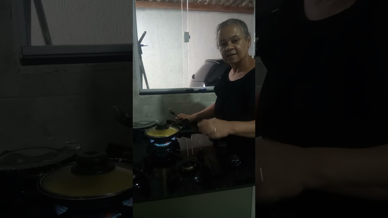 Cuscuz de frigideira 