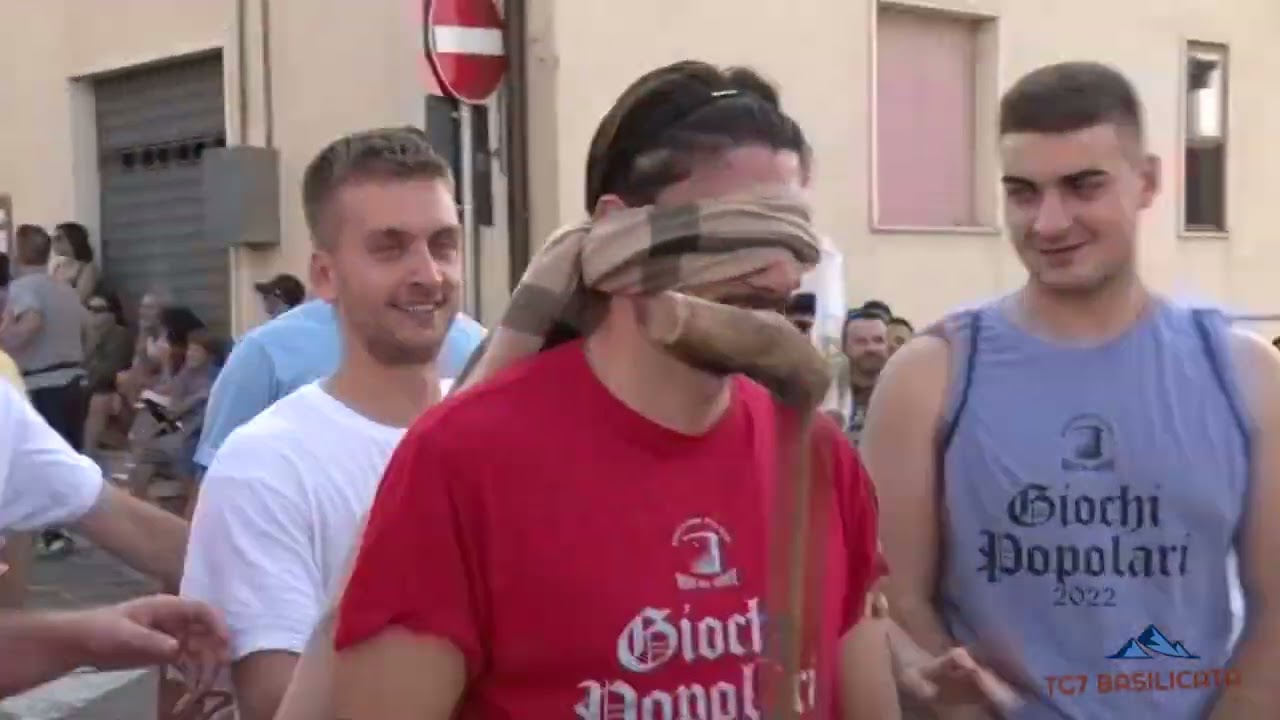 TG7 Basilicata Ruvo del Monte. Giochi Popolari (prima Parte)