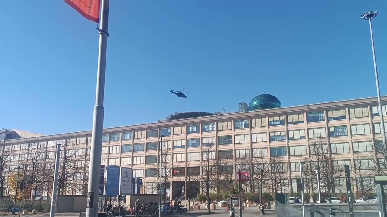 Decollo elicottero dal tetto del Lingotto