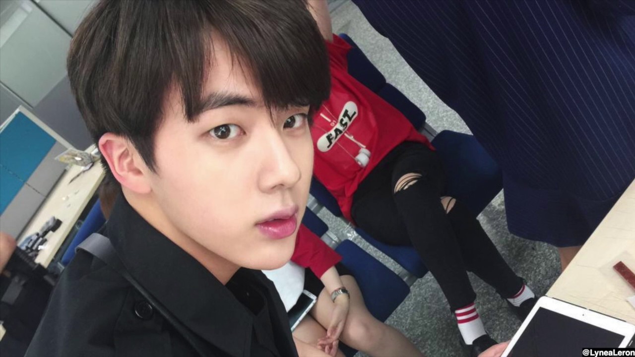 Prince Jin is the visual of BTS (방탄소년단 왕자 진)