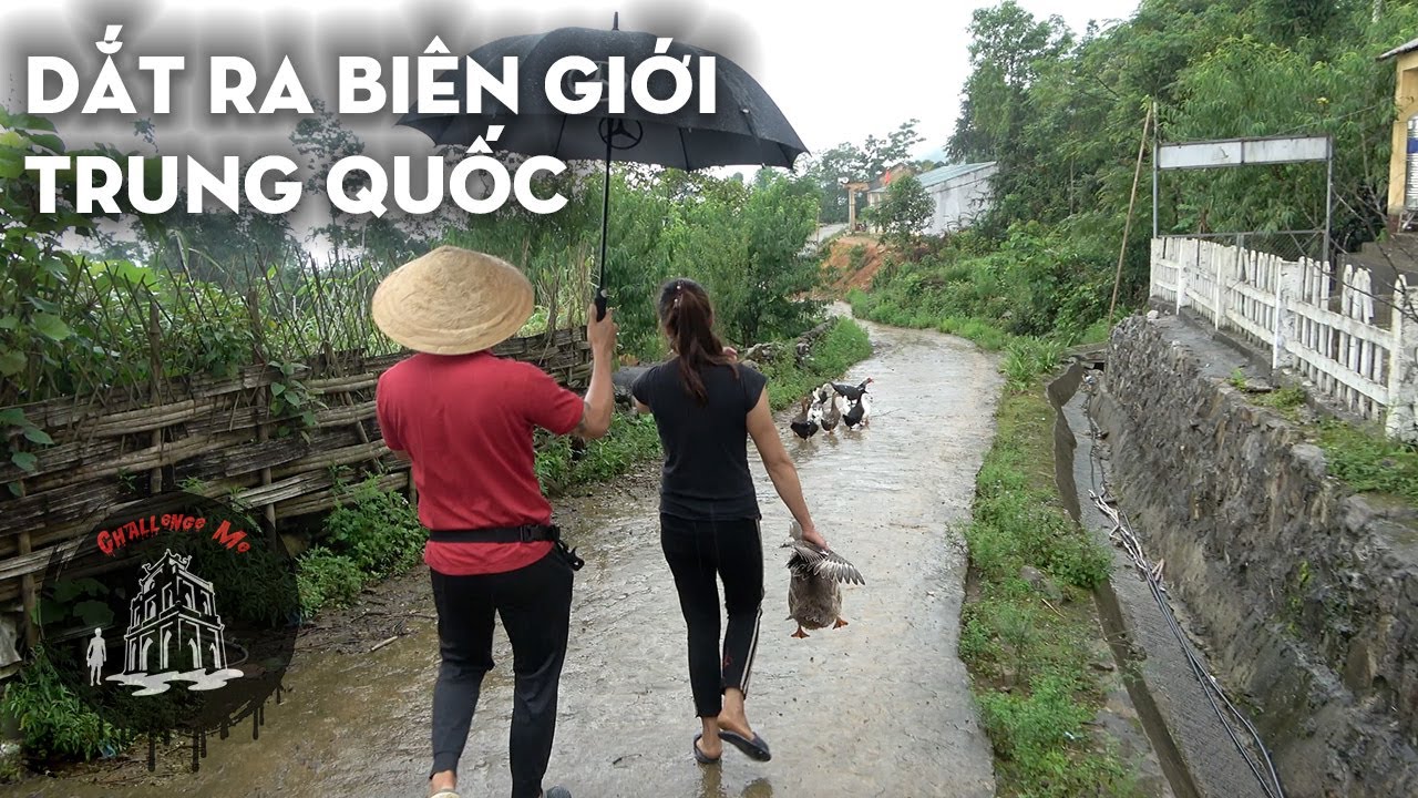 Được dắt ra con suối biên giới Trung Quốc
