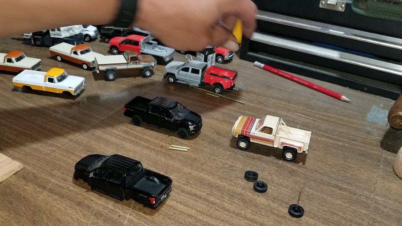 Быстрая и простая замена шин на грузовике Ford Autoworld 2019