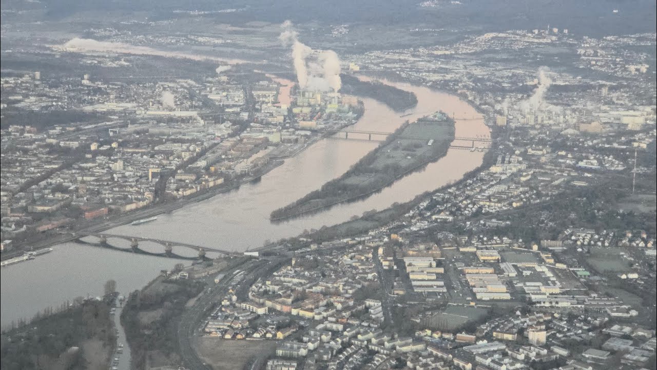 Landing in Frankfurt Airport via Mainz city - 29.12.2025 with Boeing 737-800