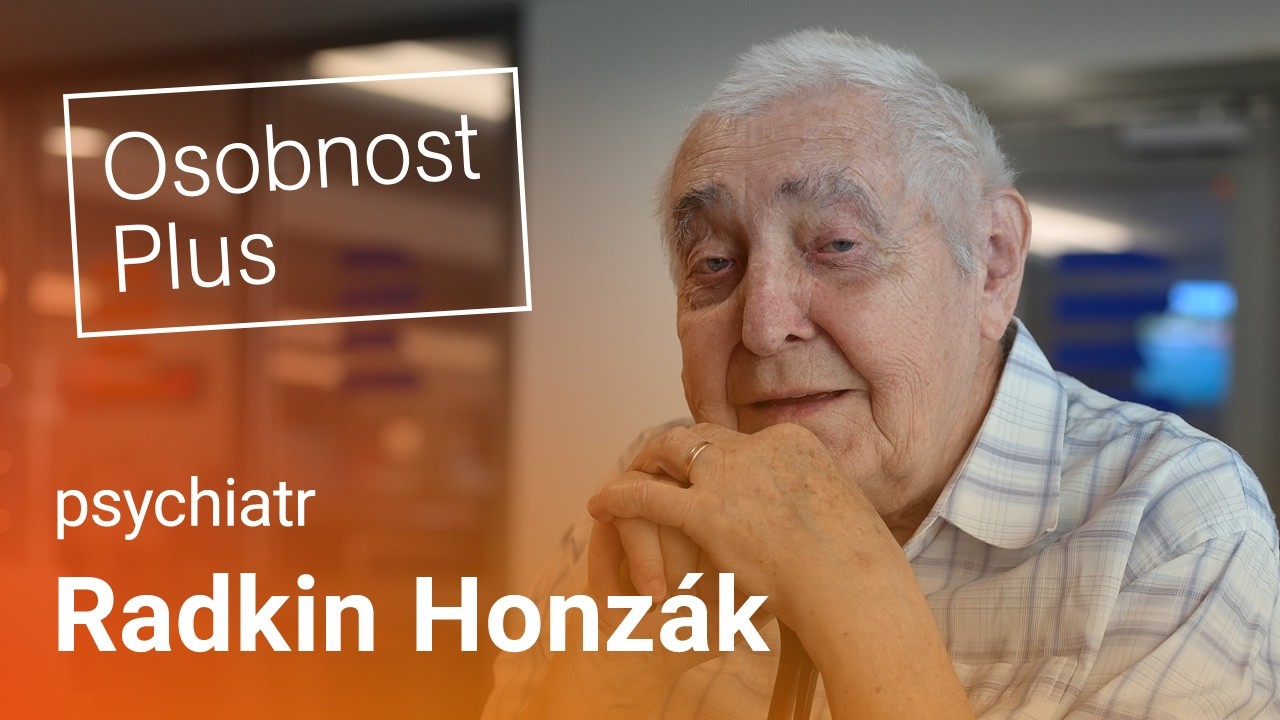 Radkin Honz&aacute;k: Tato společnost slouž&iacute; mamonu a konzumu velkolep&yacute;m způsobem &ndash; a duchovno str&aacute;d&aacute;