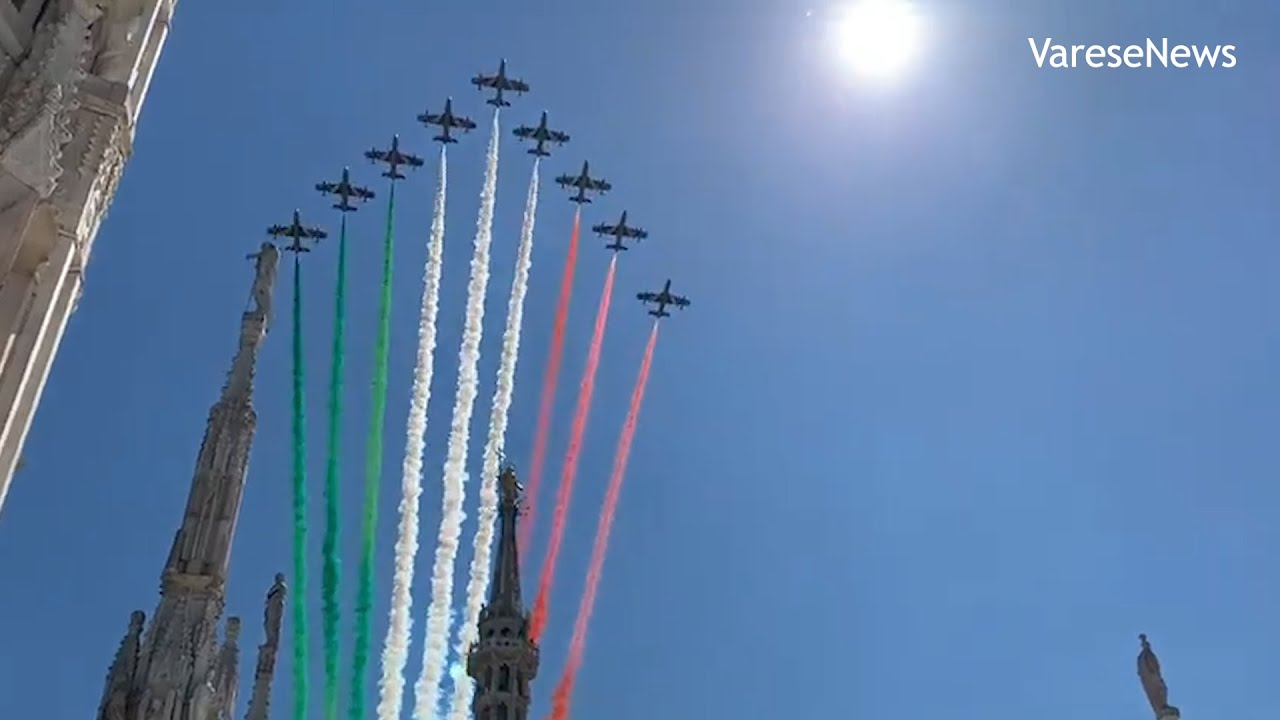 Coronavirus, le Frecce Tricolori sorvolano Milano e Codogno