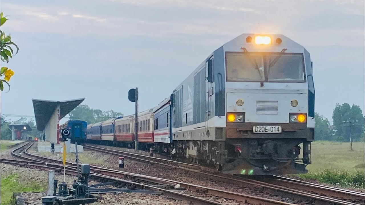 2 đầu máy đức kéo tàu hàng và tàu khách trong Phường Tam Kỳ,Bàn Thạch ,TP Đà Nẵng (25-26/2/2026)