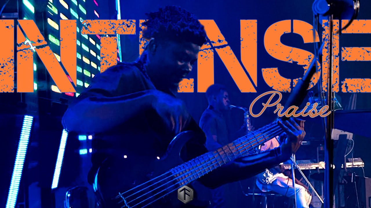 BASSIST ON FIRE ON THIS ELECTRIFYING PRAISE PARTY