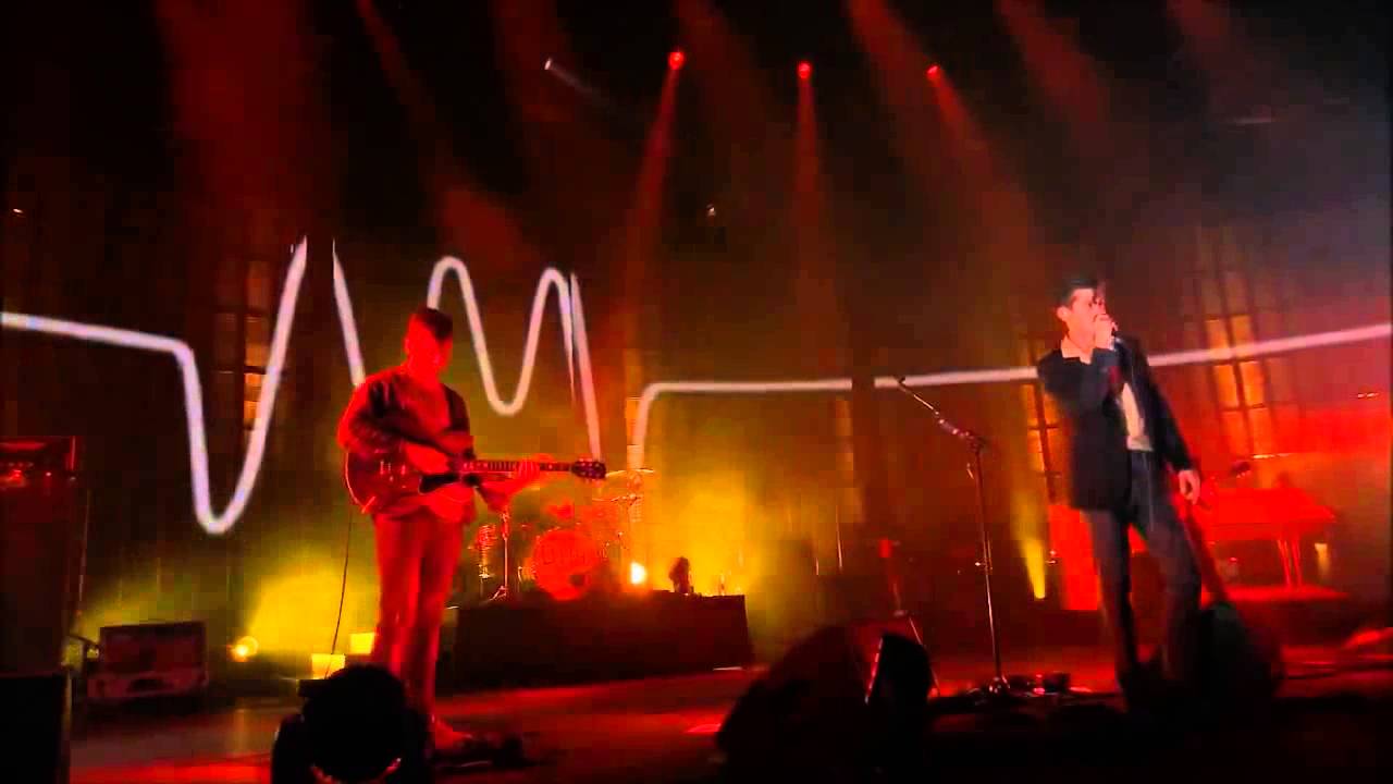 Arctic Monkeys - Fireside [Live iTunes Festival 2013] HD