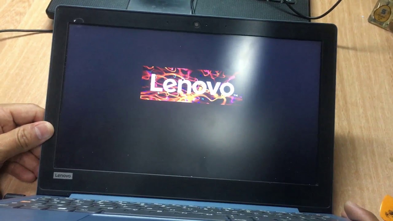 LAPTOP ENCIENDE Y SE APAGA- NO DA VIDEO FALLA COMUN