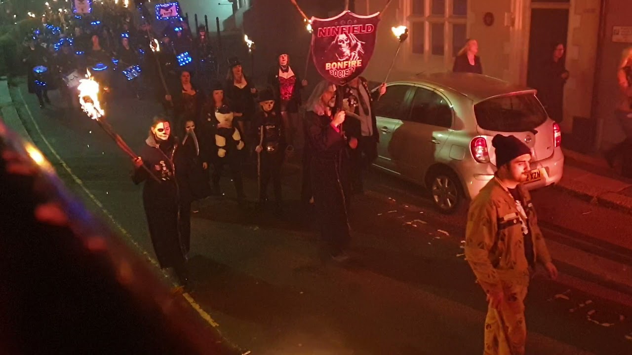 Hastings bonfire procession 2021