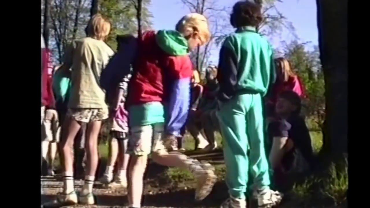 Hvals&oslash; skole 1990, 5A  p&aring; tur til Tadre m&oslash;lle