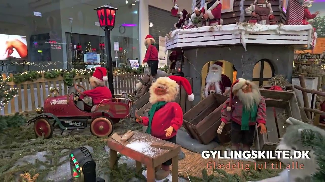 Jul i Slotscentret 2025 - GYLLINGSKILTE.DK