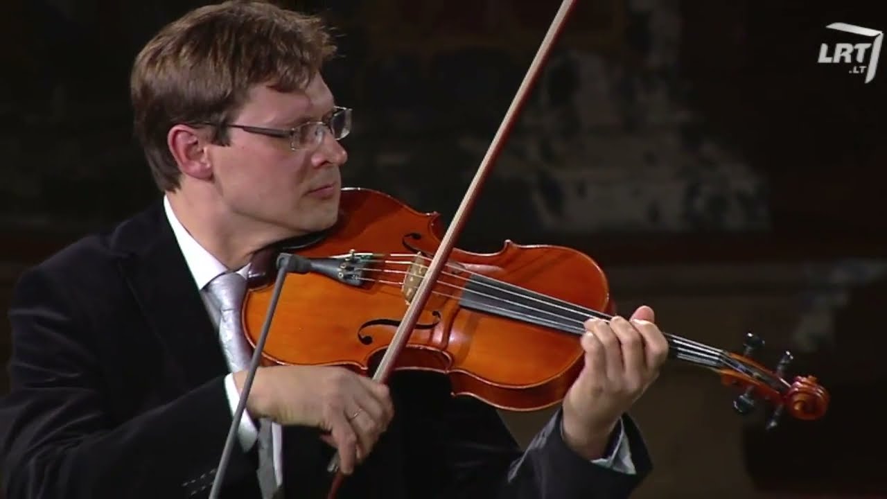 J. S. Bach  Air  arranged  for viola and accordion