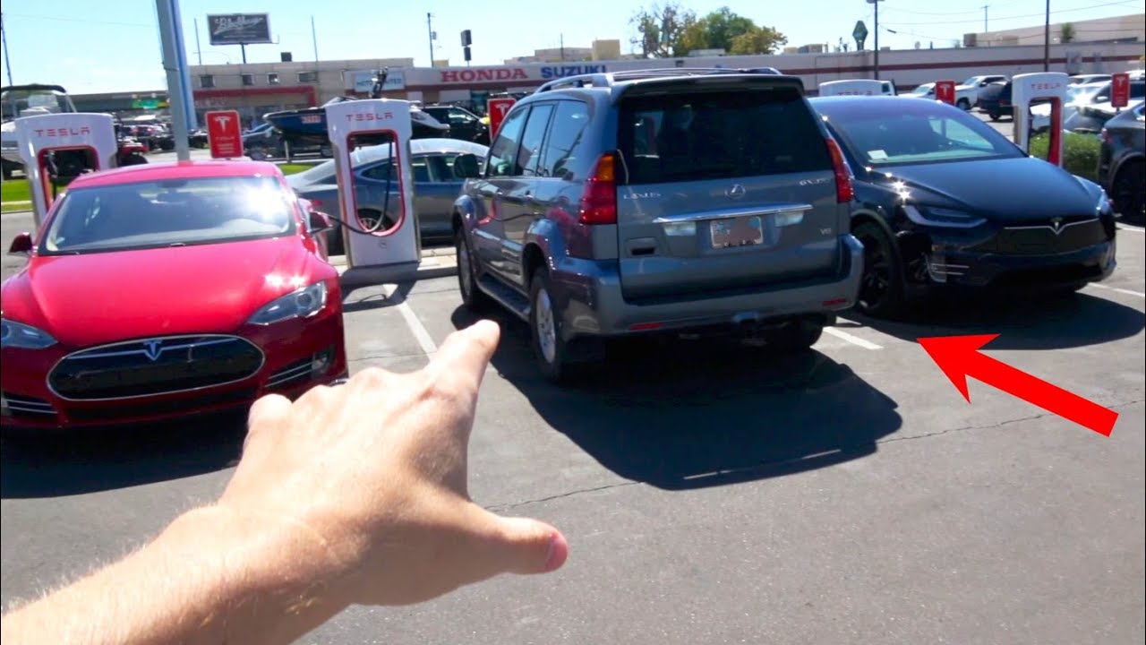 A GAS Car at a TESLA Supercharger?