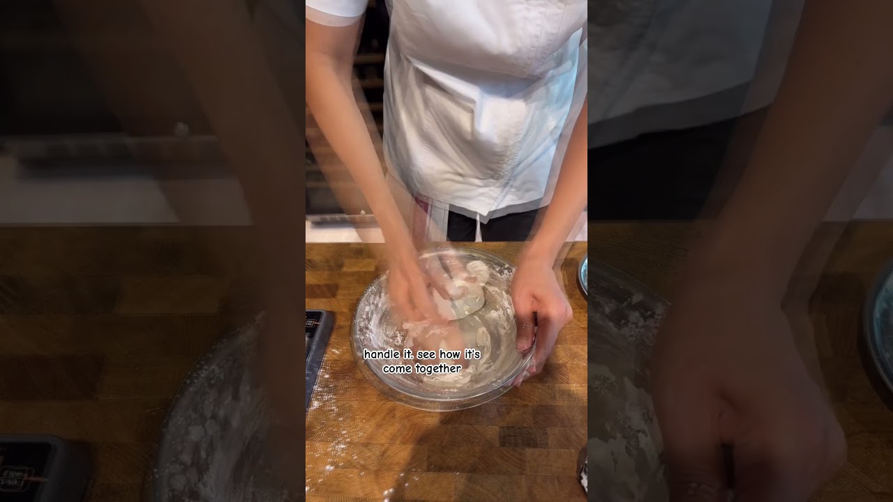 How to make glutenfree dumpling-115g rice flr,65g tapioca st,174ghot wtr,2tsp oil,3tbs glut rice flr