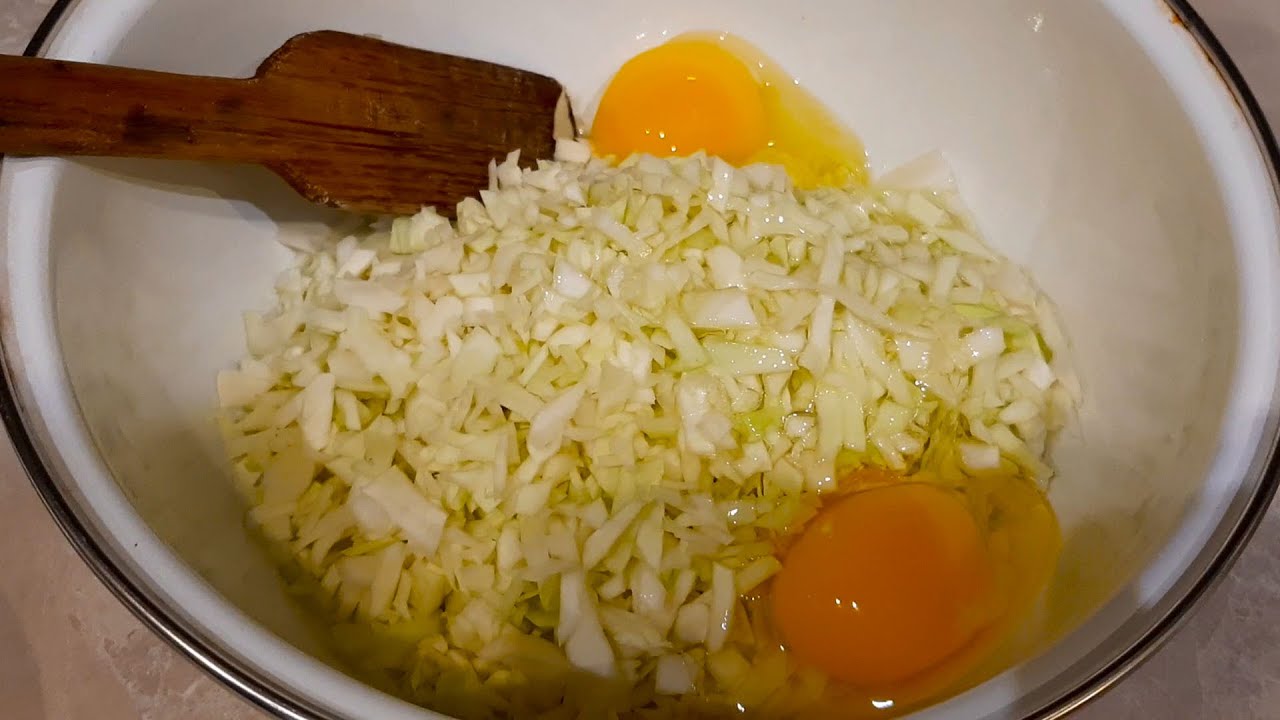 Вкуснятина из капусты за 5 минут. Всего 3 продукта!  Капустный пирог на сковороде!