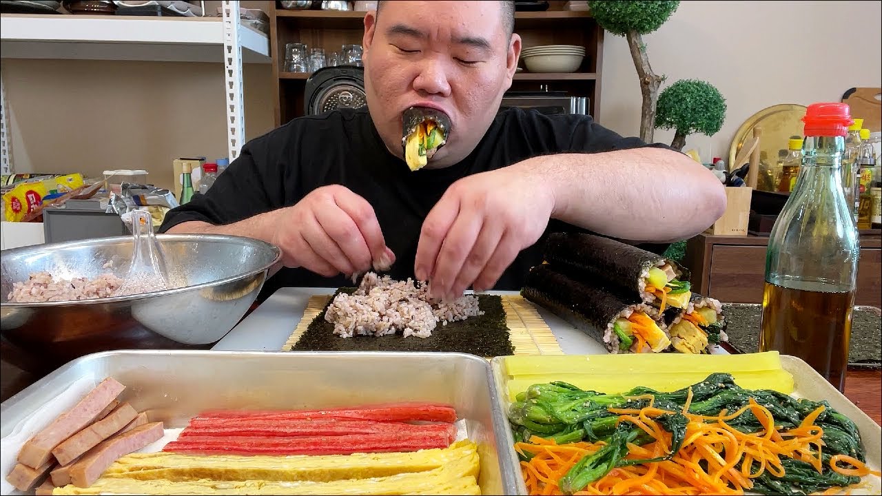 김밥 말기만 하면 없어져요. MUKBANG