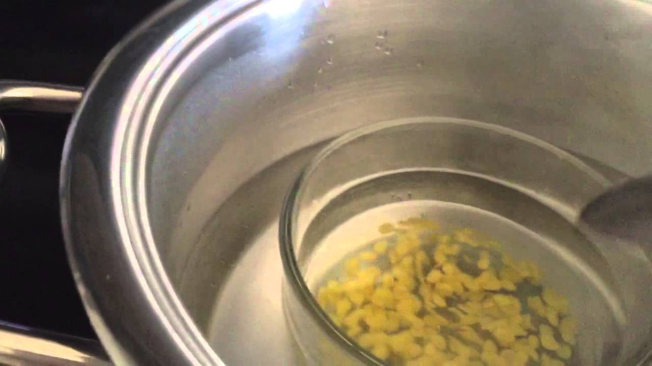 DIY Face Moisturizer with Essential Oils and Beeswax