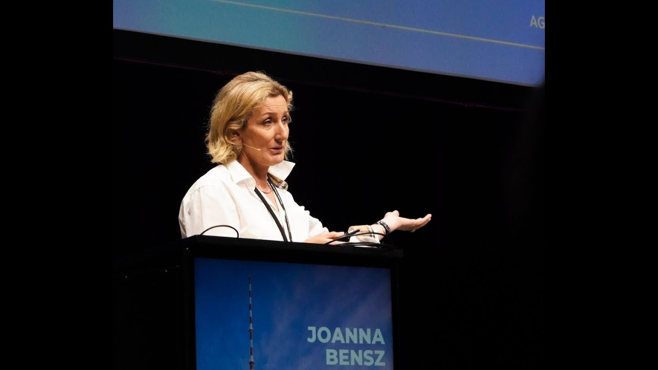 Joanna Bensz presents at the Rejuvenation Startup Summit 2024