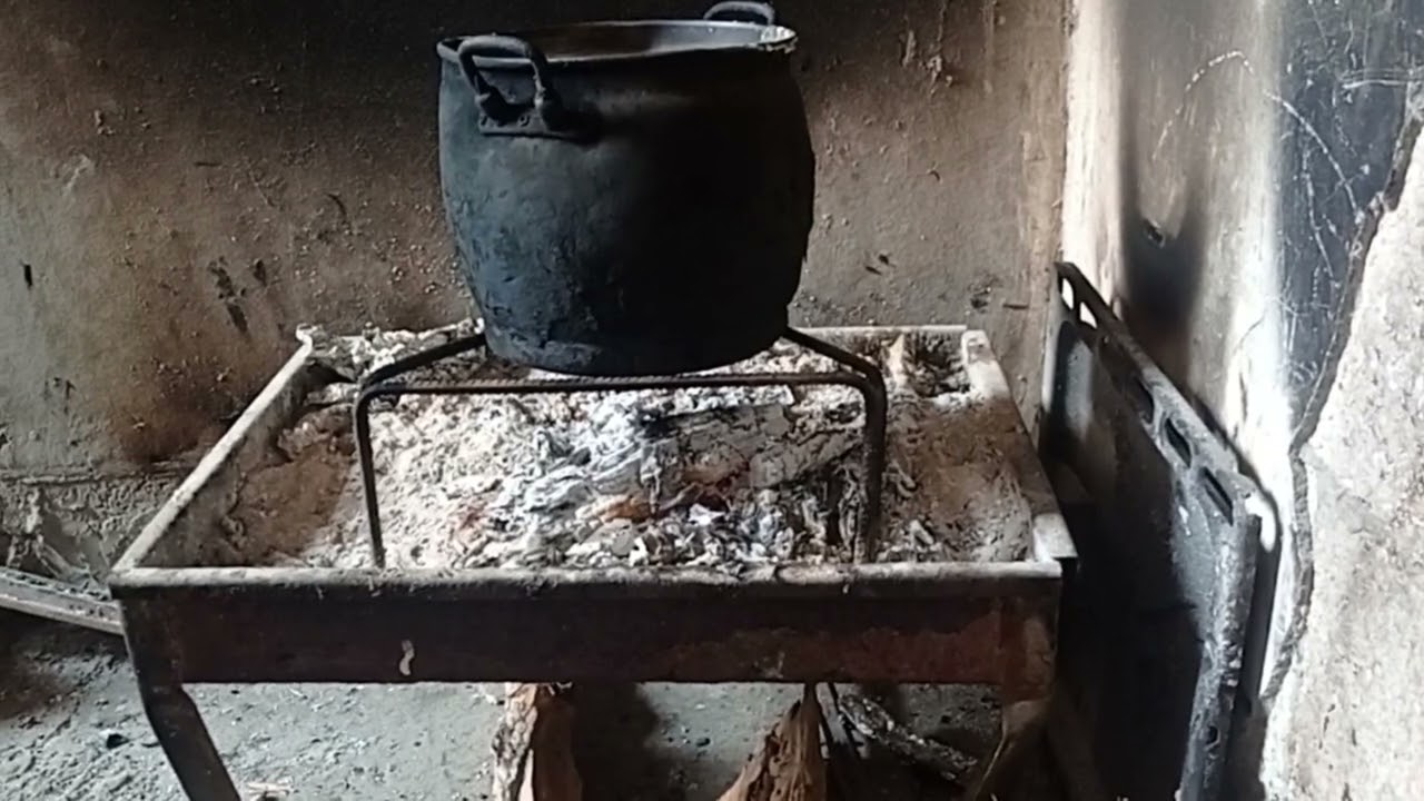 غزة مش بخير ....... اسمعوا صوتنا
