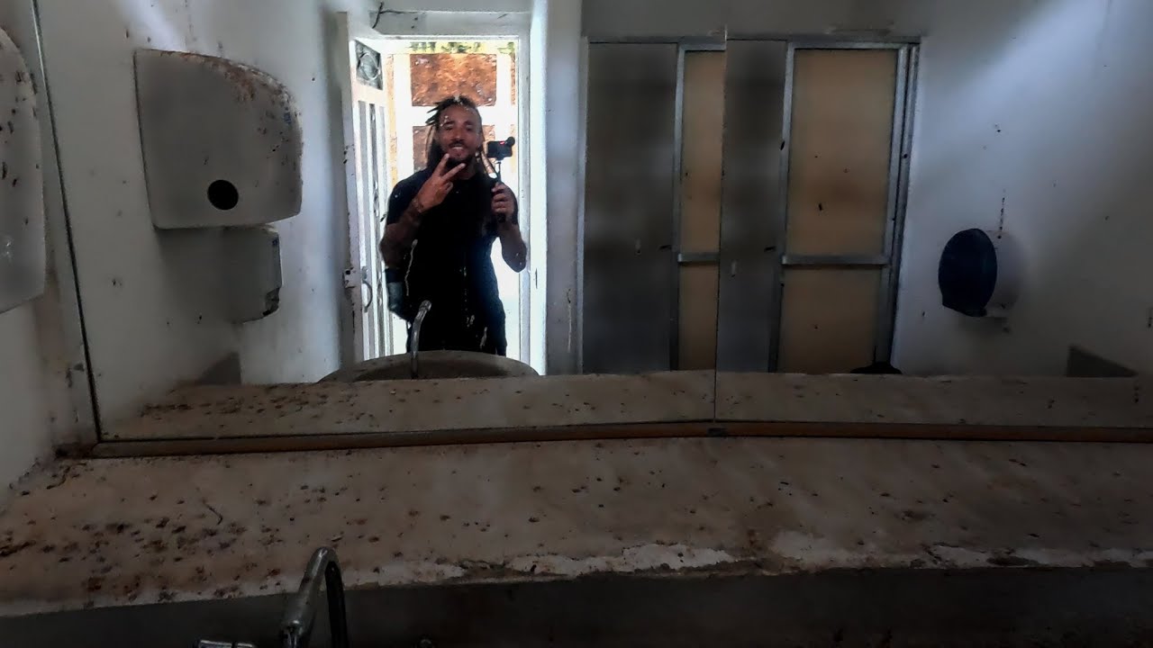 Exploring Pablo Escobar's abandoned mansion