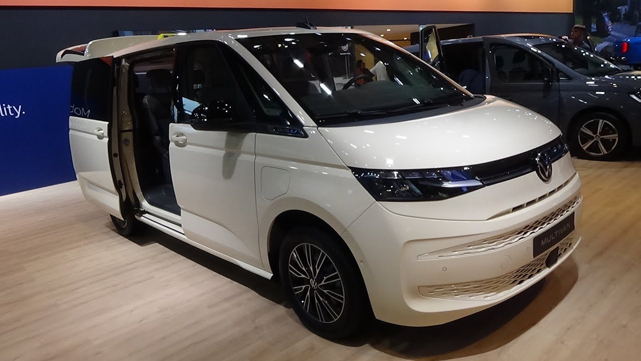 2023 Volkswagen Multivan Taxi - Exterior and Interior - IAA Transportation 2022