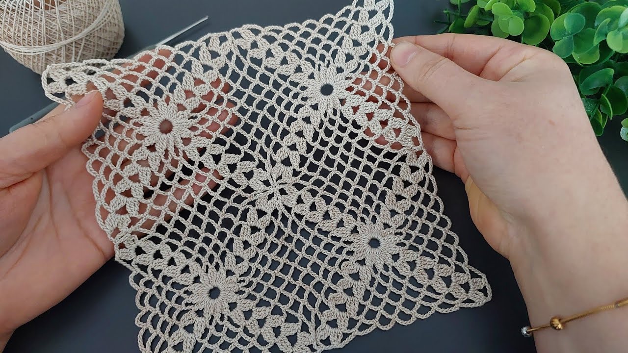 Fantastic Flower Crochet Pattern 🌸 | Easy Tutorial for Tablecloths, Dresses, Bags & Tops