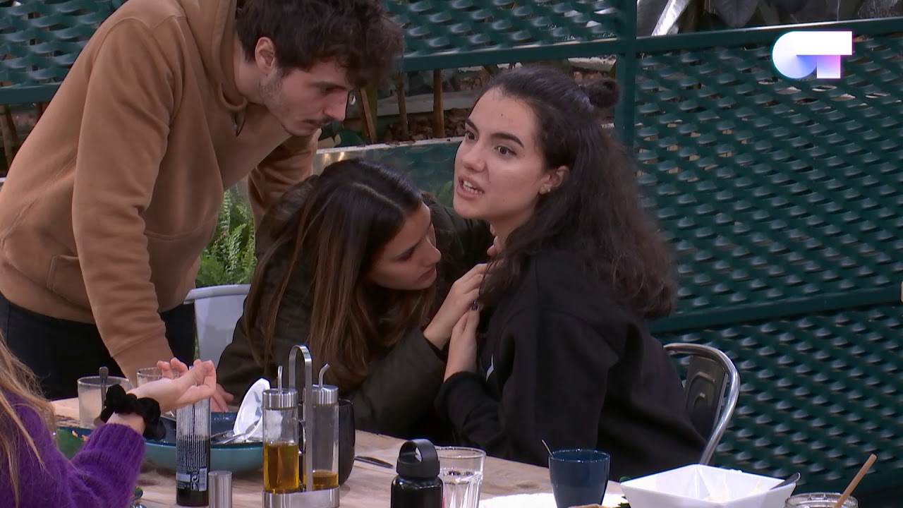 Le QUITAN una ESPINILLA a MARTA I OT 2018