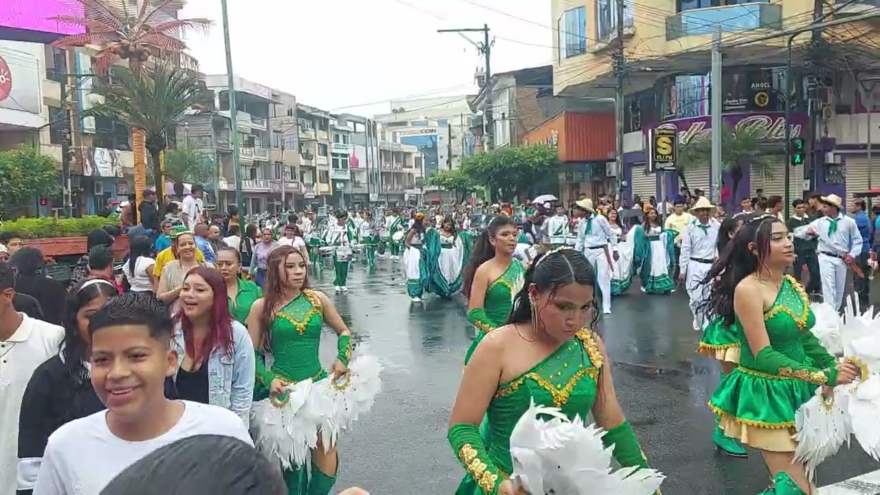 DESFILE DE COLEGIO U.E."QUEVEDO" 2025