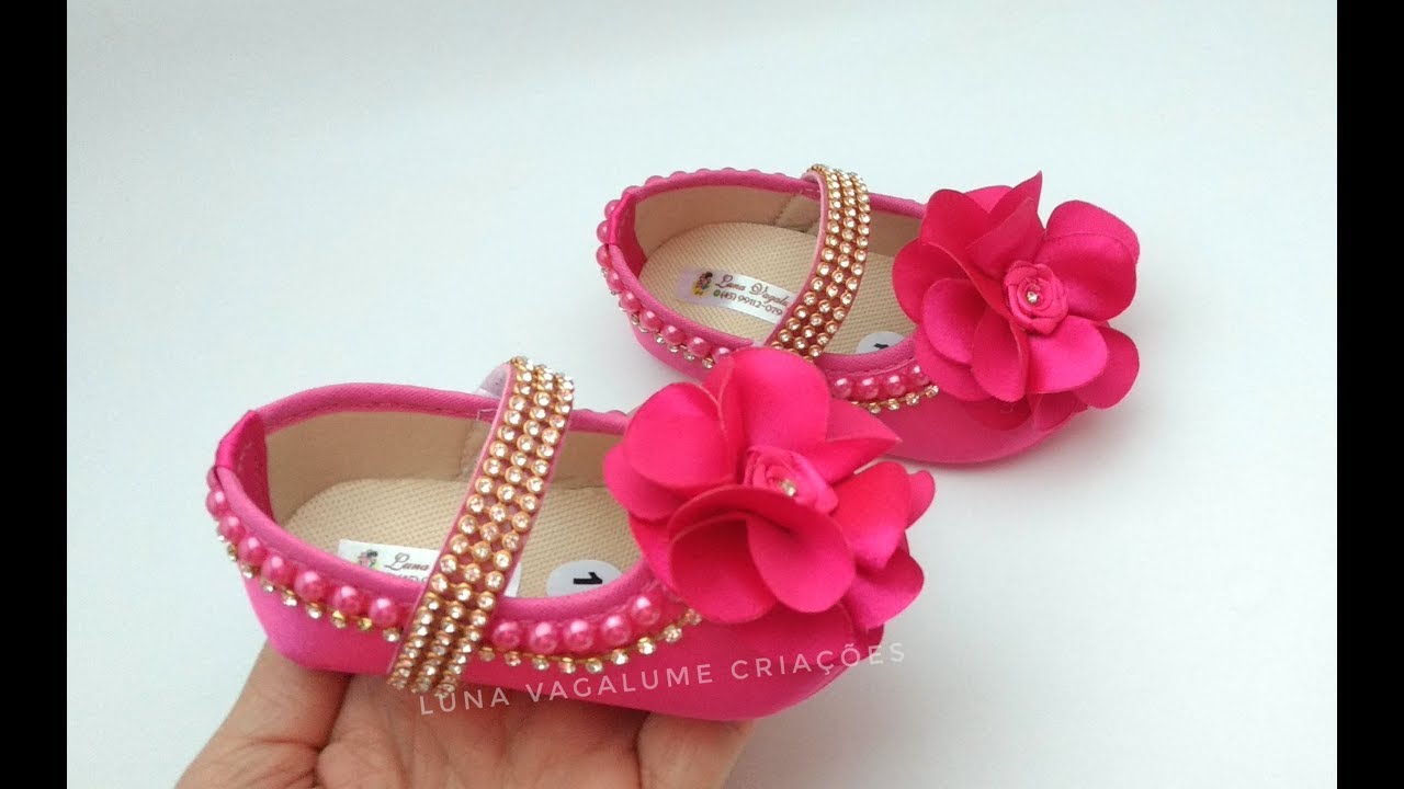 SAPATINHO DE BEBÊ CUSTOMIZADO