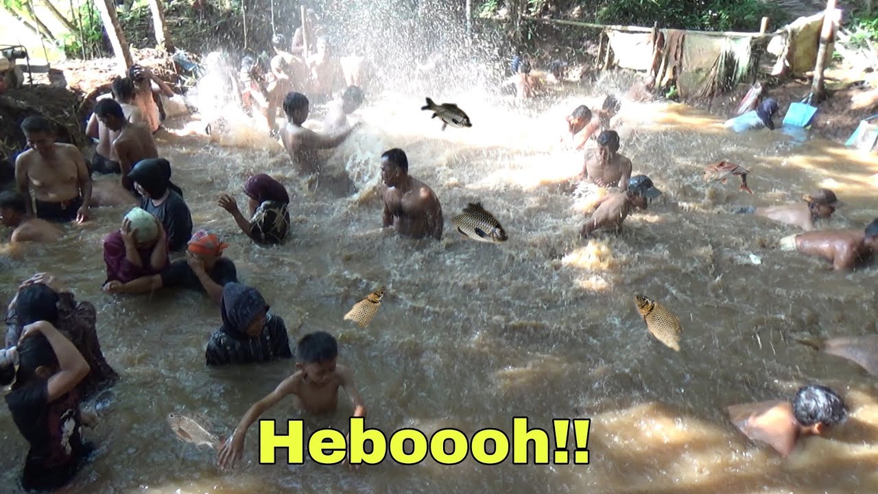 Viral.!! Lomba ngobeng tangkap ikan pake tangan || Moment Lebaran