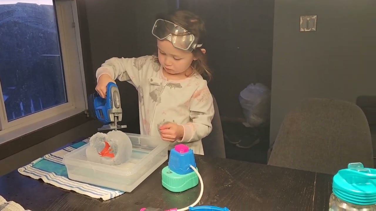 Kids Activities during cold snap days in Calgary, Alberta - Winter 2022 | @wethemuttons vid#620