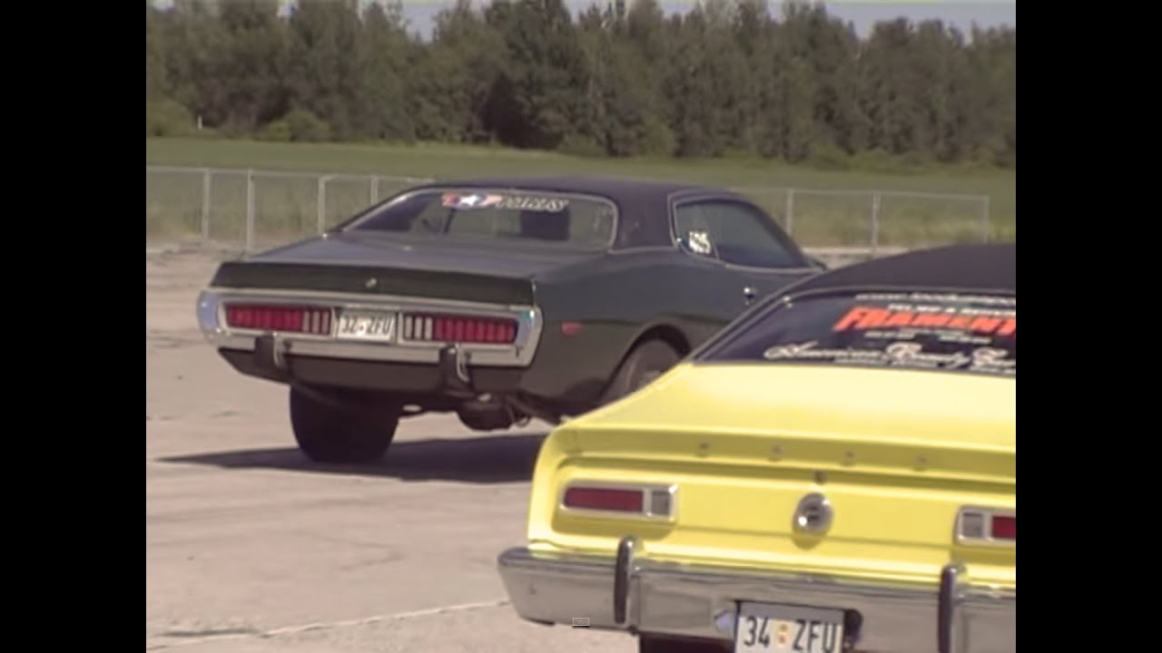 '74 Dodge Charger VS '75 Ford Maverick 1/4 mile drag race