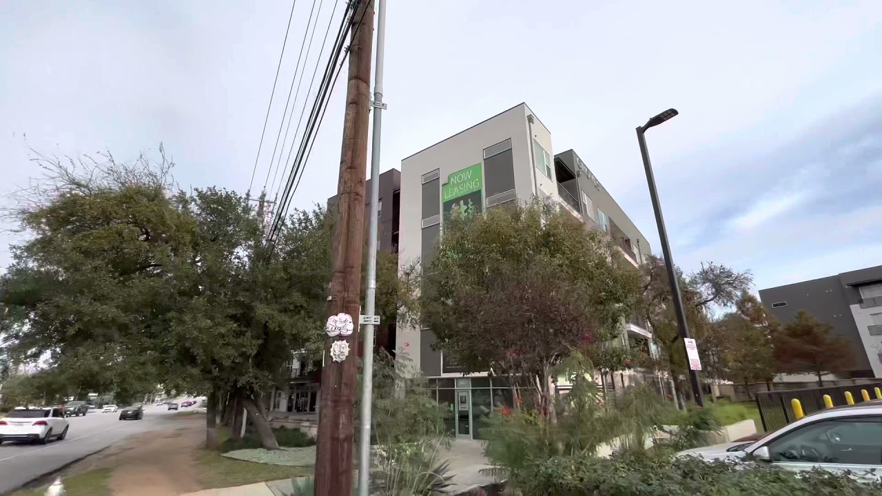 Modern Apartment Living | South Lamar | Austin , Texas