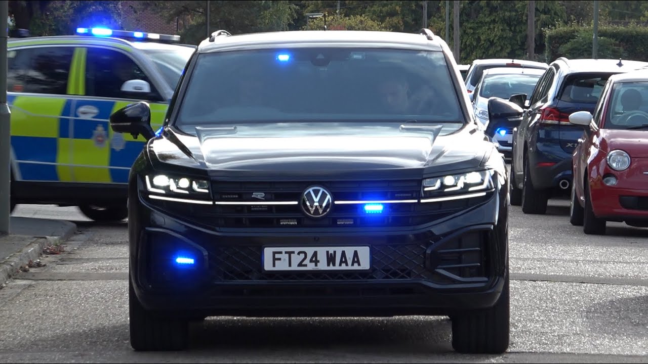 Surrey & Sussex Police, Unmarked Volkswagen Touareg & Marked BMW X5 G05, Armed Response Vehicles. 
