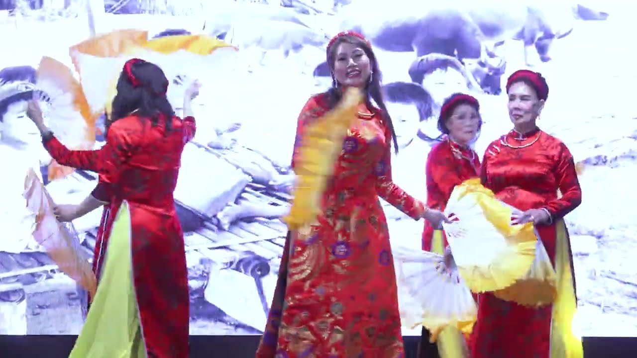 Múa Quạt-Xuân Đẹp Làm Sao