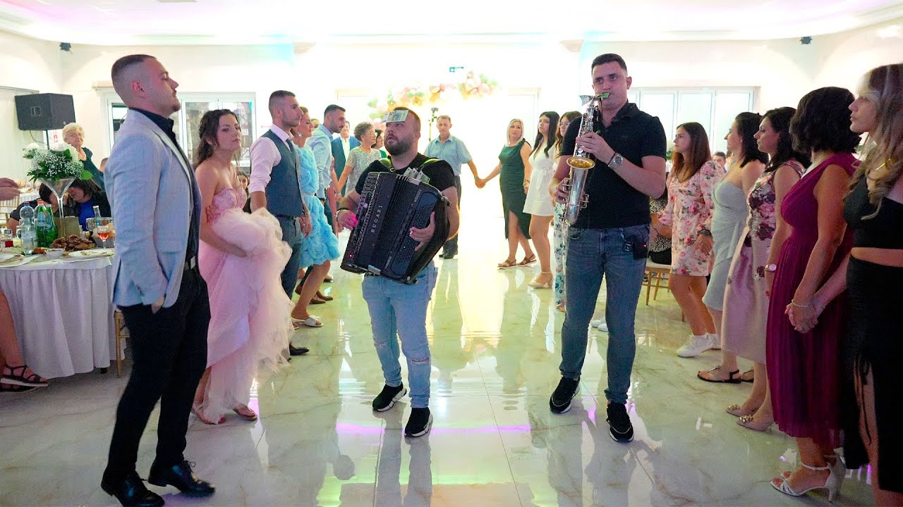 Jedno pravo Srpsko kolo - Borko Radivojevic i Tigrovi - veridba Ane i Aleksandra