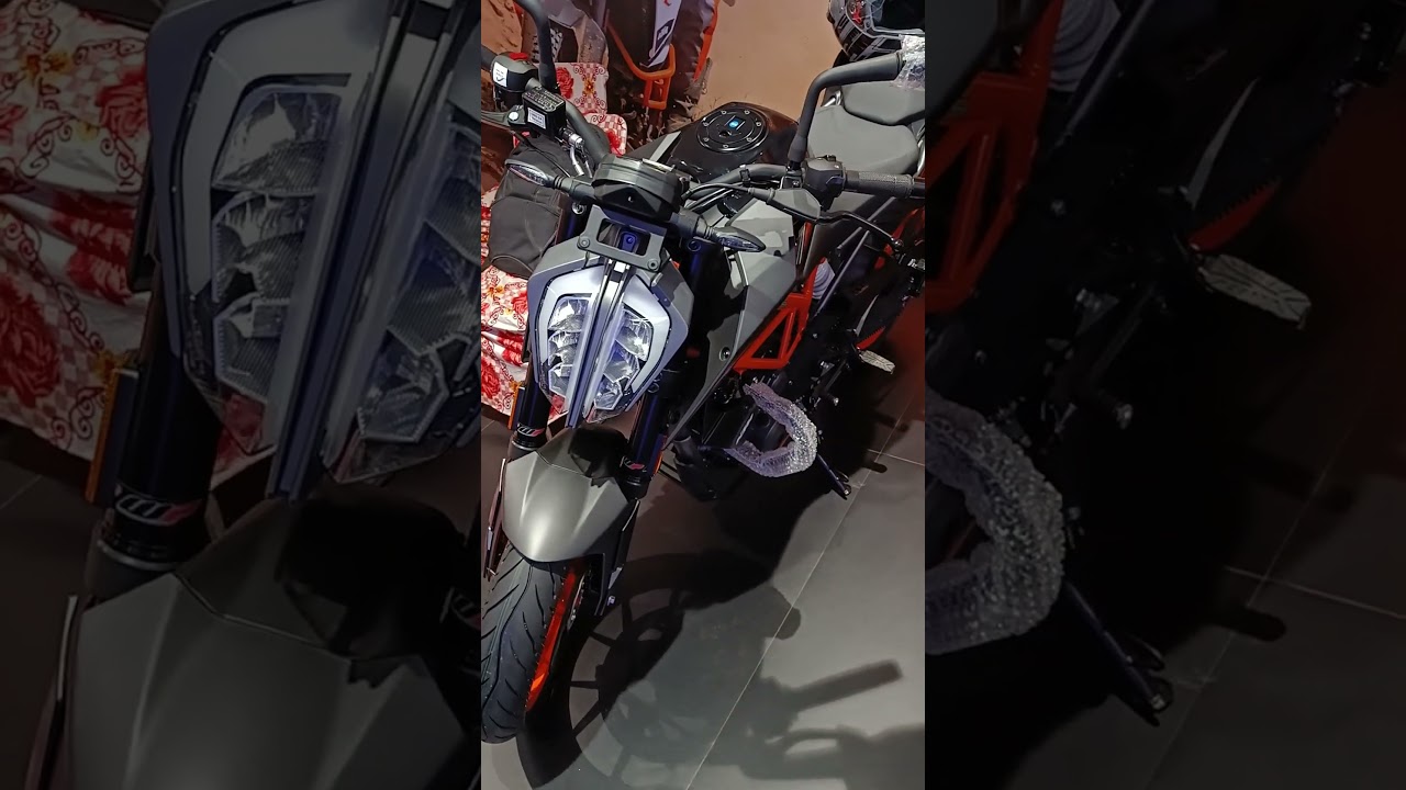2023 KTM Duke 200
