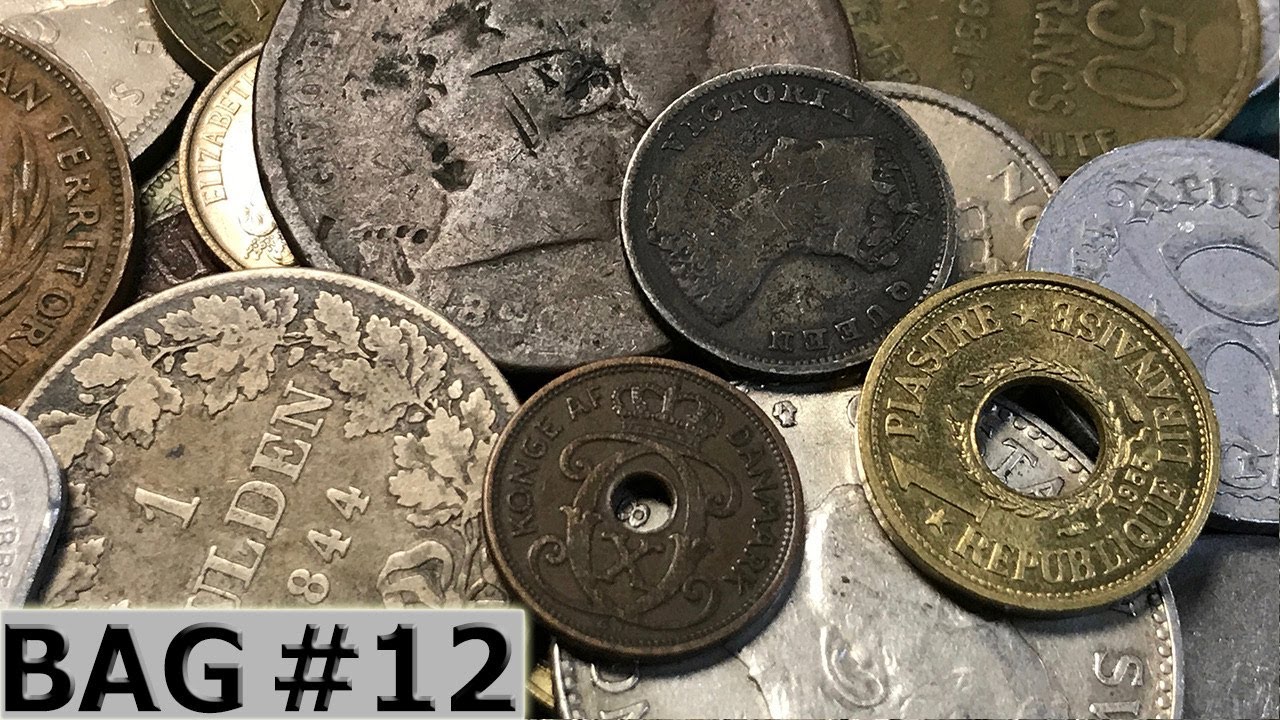 HUGE OLD SILVER & MONSTER SIZE 1826 COPPER Coins Found During 1/2 Pound World Coin Search - Hunt #12