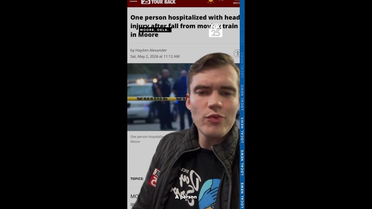 Один человек пострадал в результате падения с движущегося поезда.
