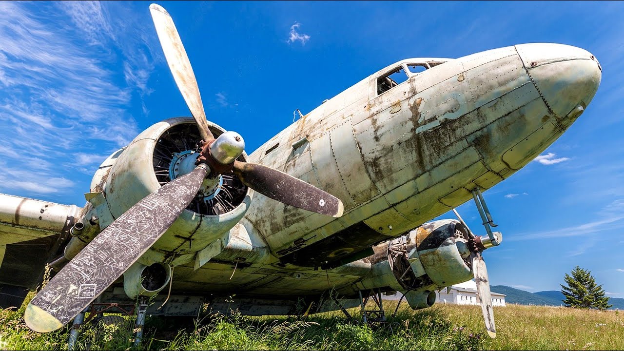 Rare Historic Airplane Engines Start Up After Years – Amazing! 3