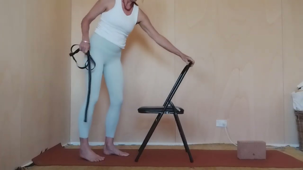 Level 2 Iyengar Yoga Practice Sequence - Standing Āsanas