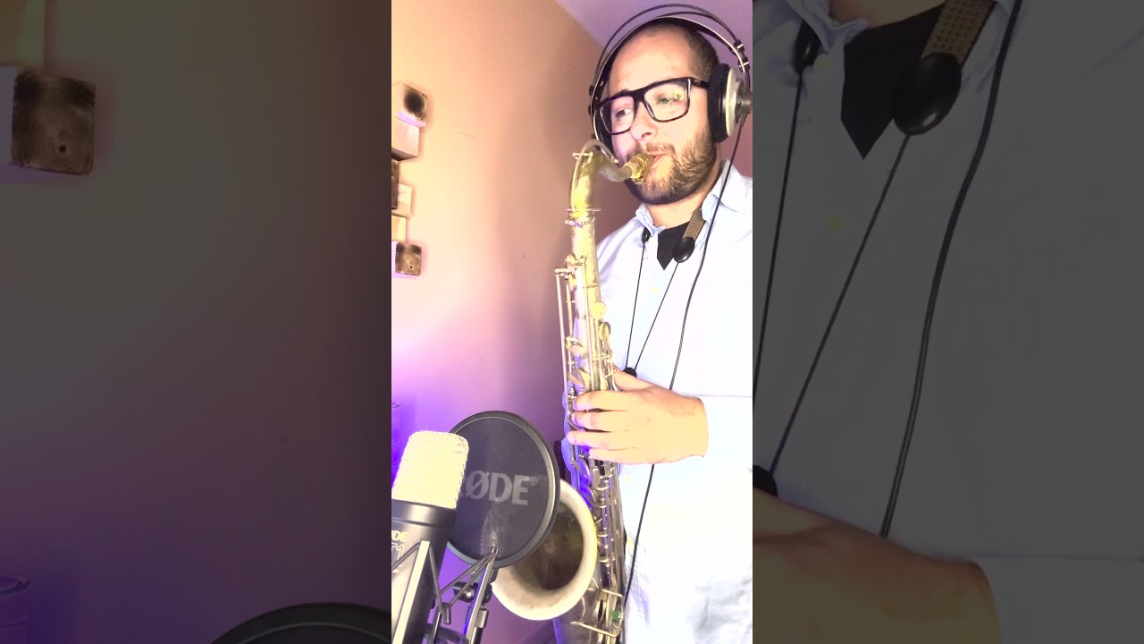 Attilio Perfetti solo in St Thomas, Sonny Rollins' CD: Saxophone Colossus.