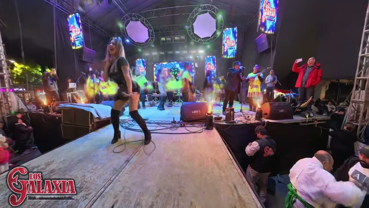 Al Calor de La Cumbia Ericka Lopez/ Los Galaxia