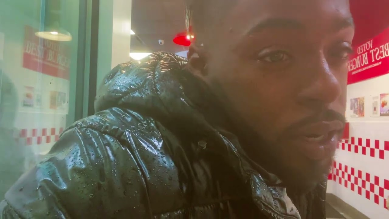 Went To A Pop Up Shop And This Happened (Watch till the End)