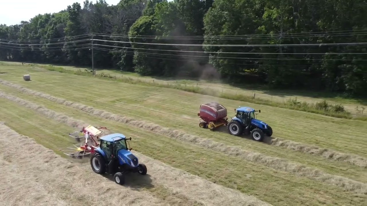 @canalandfarm9625 Hay Raking & Round Baling