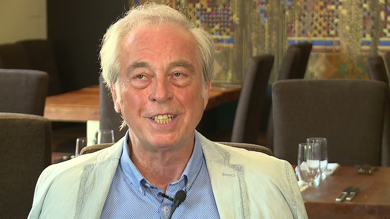 2016 DISZPOLGAR HUSZTI PÉTER