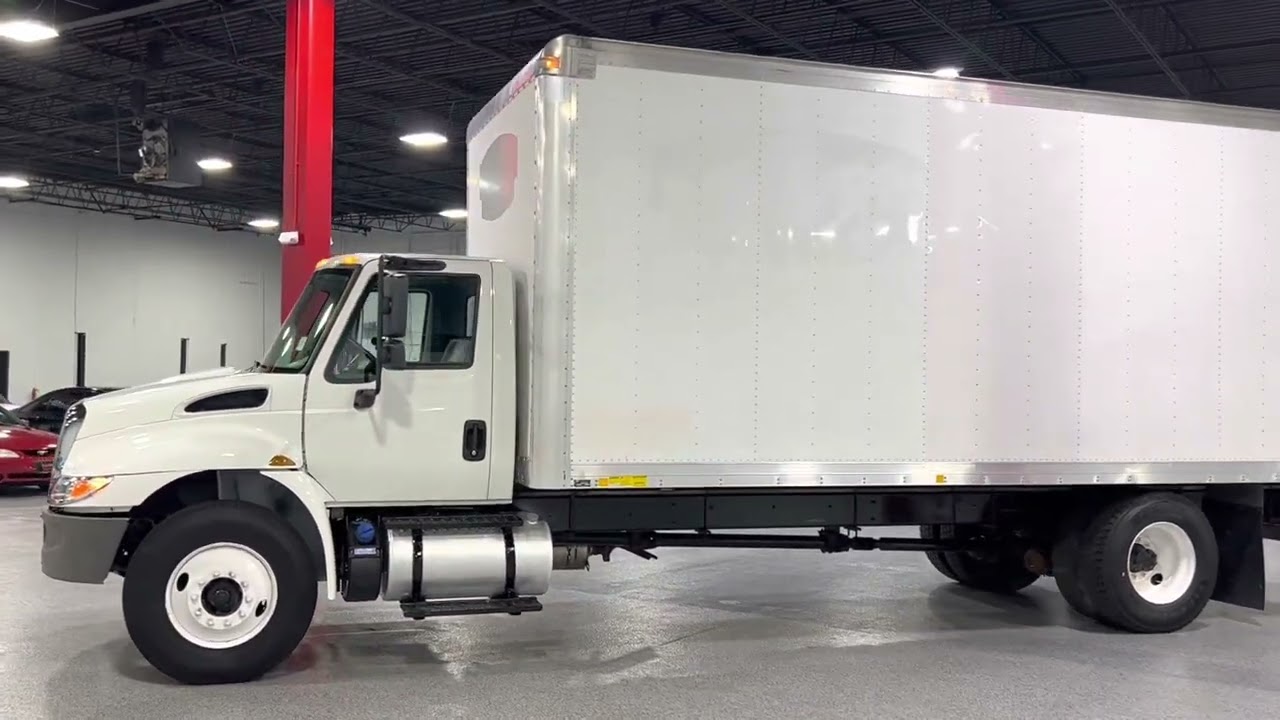 2018 International 4300 26ft Box Truck Liftgate